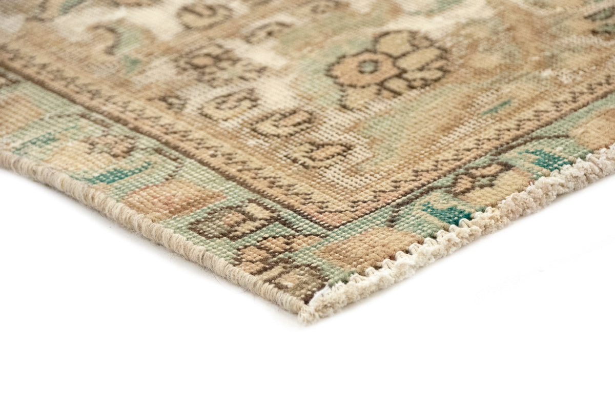 391 x 284 Vintage Royal