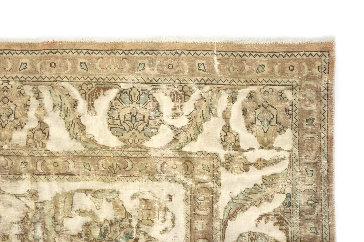 385 x 298 Vintage Royal