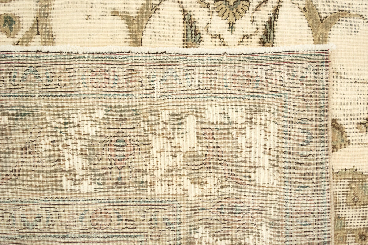 372 x 300 Vintage Royal