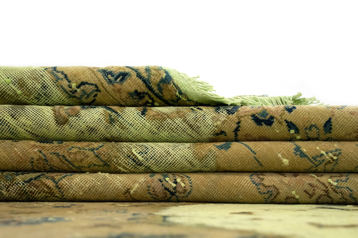 385 x 303 Vintage Royal