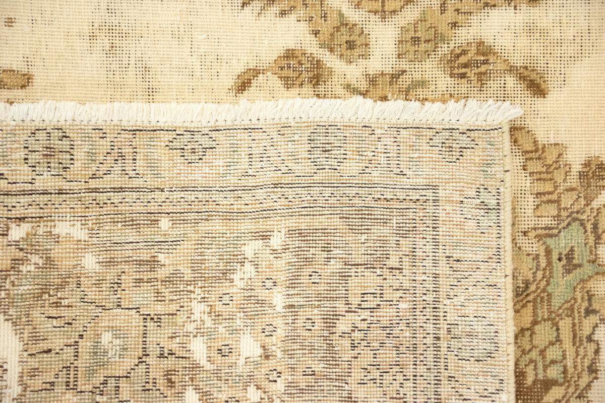 290x383 Vintage Royal
