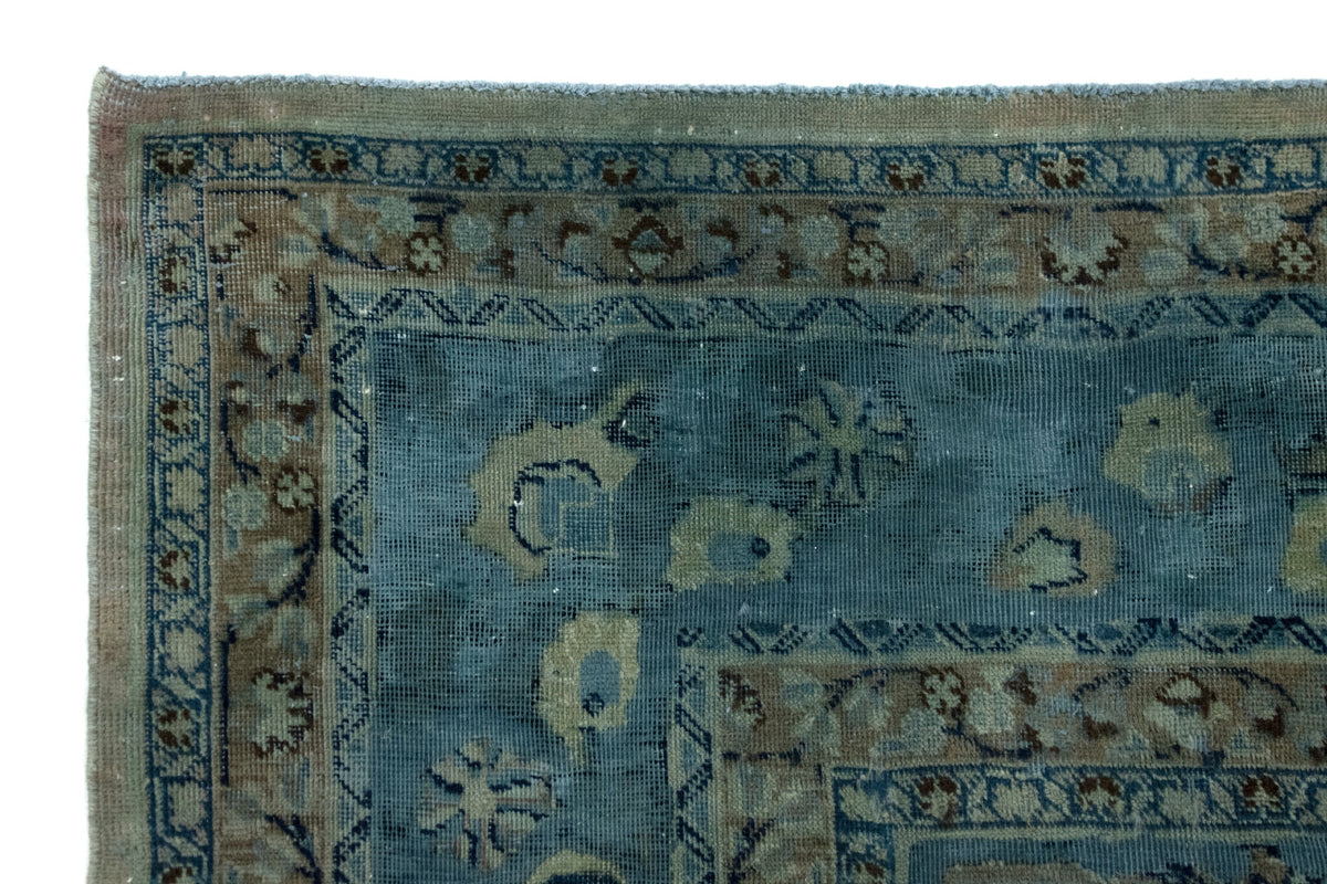 385 x 295 Vintage Royal