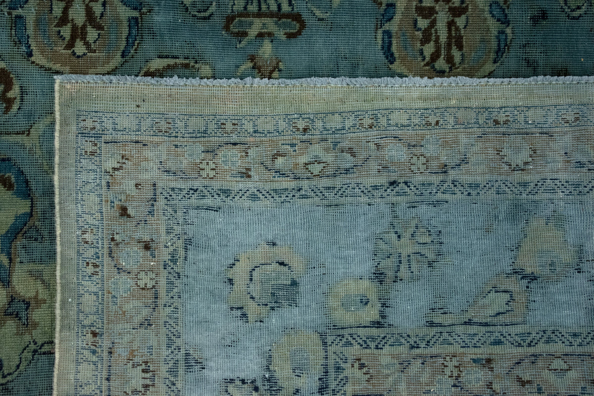385 x 295 Vintage Royal
