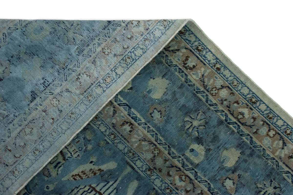 385 x 295 Vintage Royal