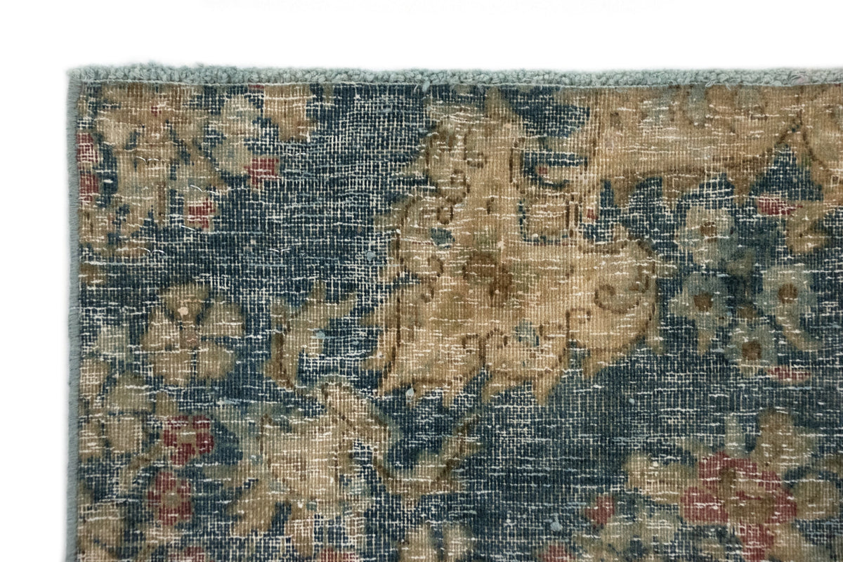 75 x 59 Vintage Royal