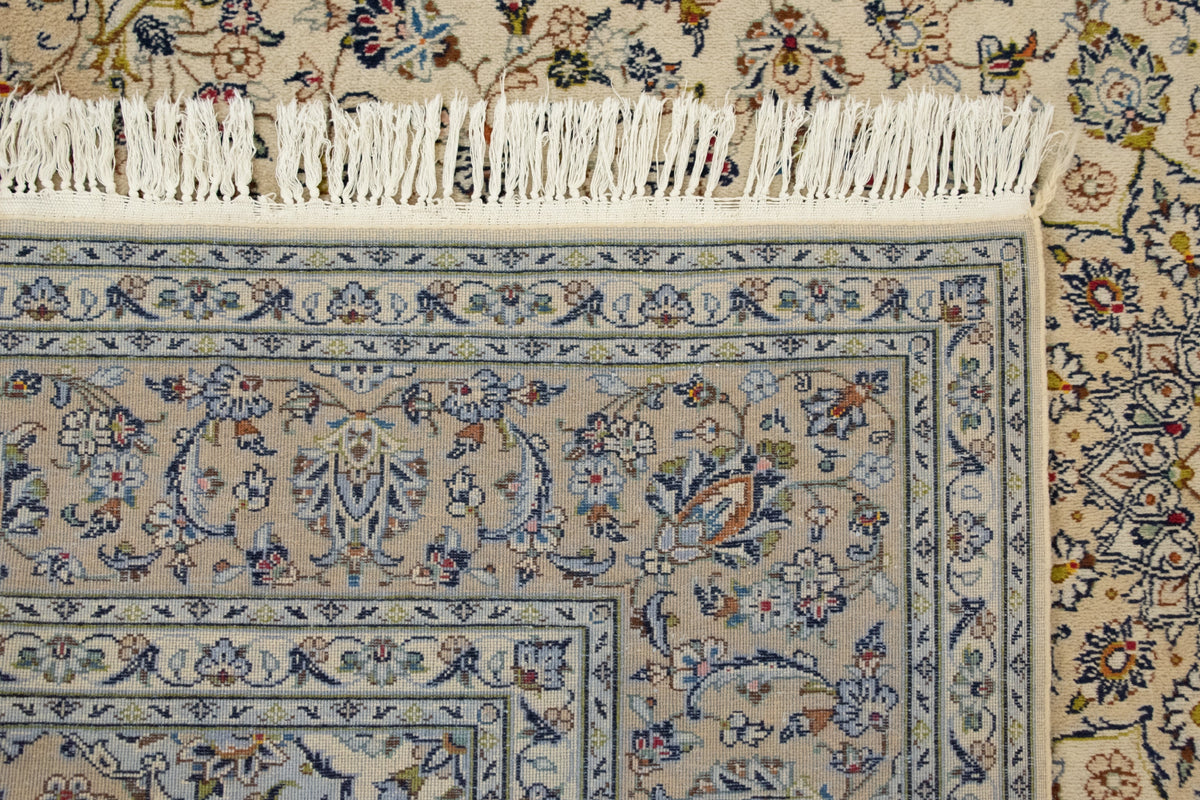 243 x 341 Kashan