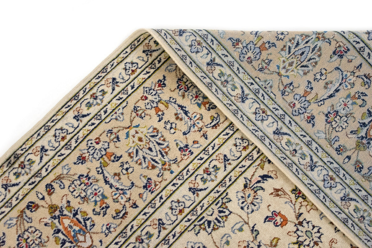 243 x 341 Kashan