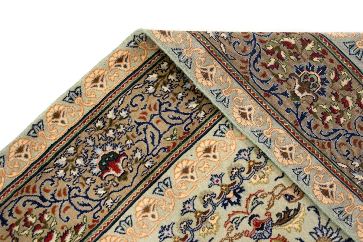 197 x 306 Kashan