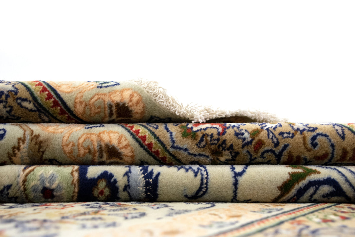 197 x 306 Kashan