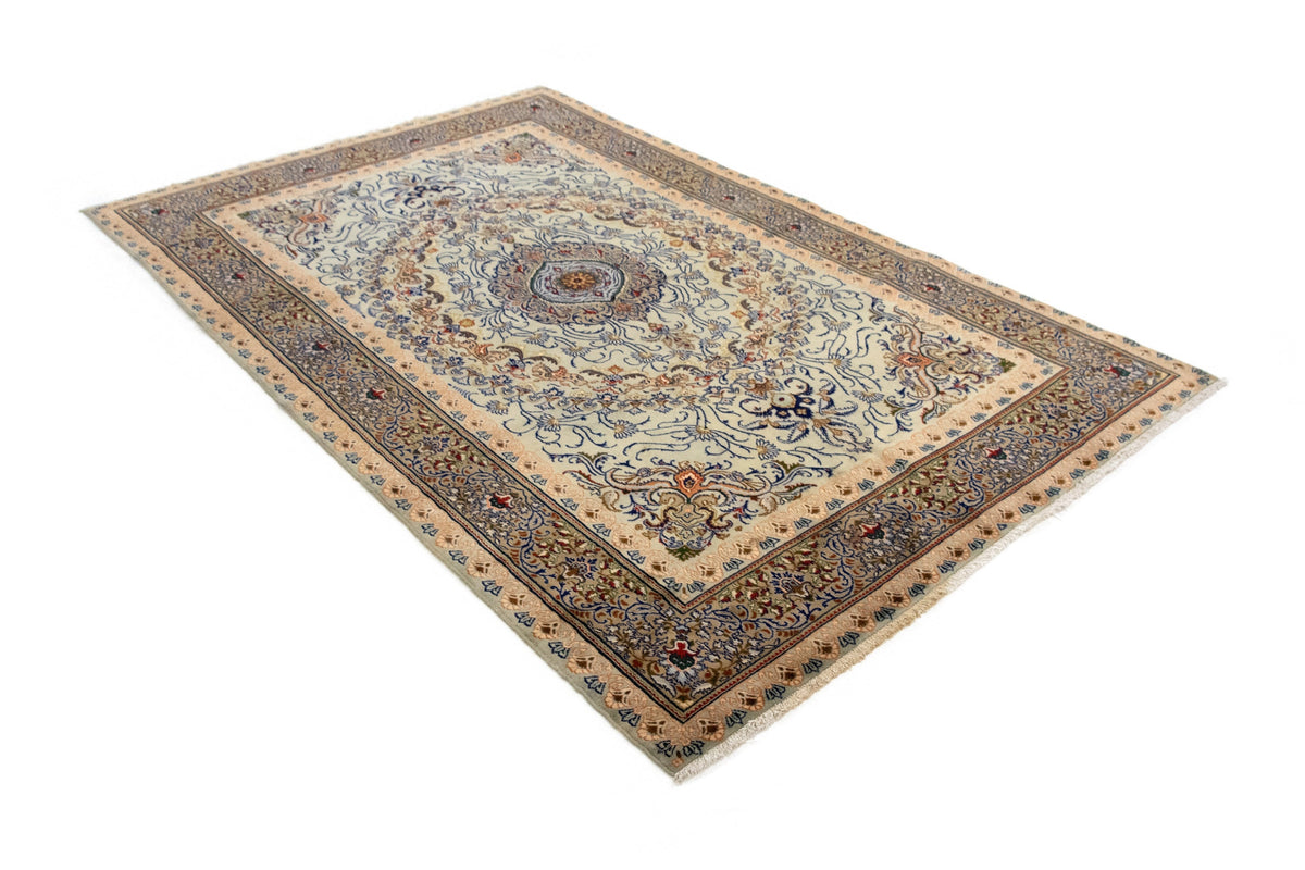 197 x 306 Kashan