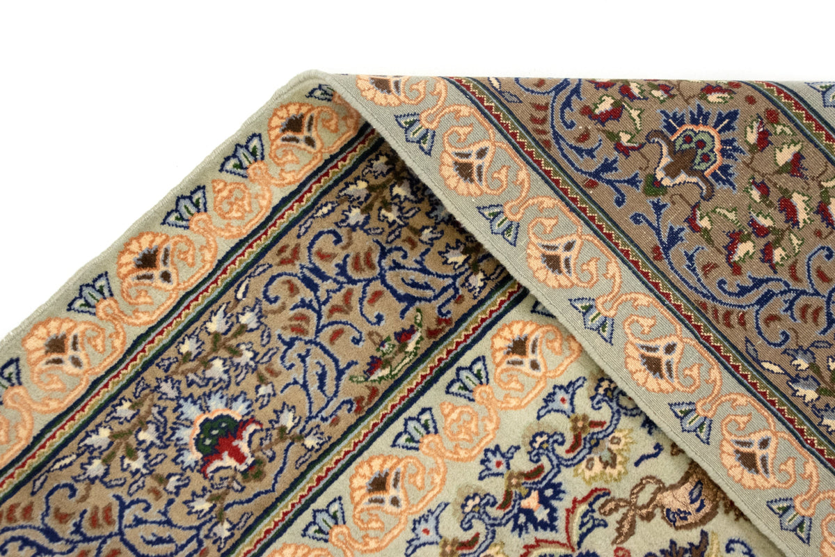 197 x 306 Kashan
