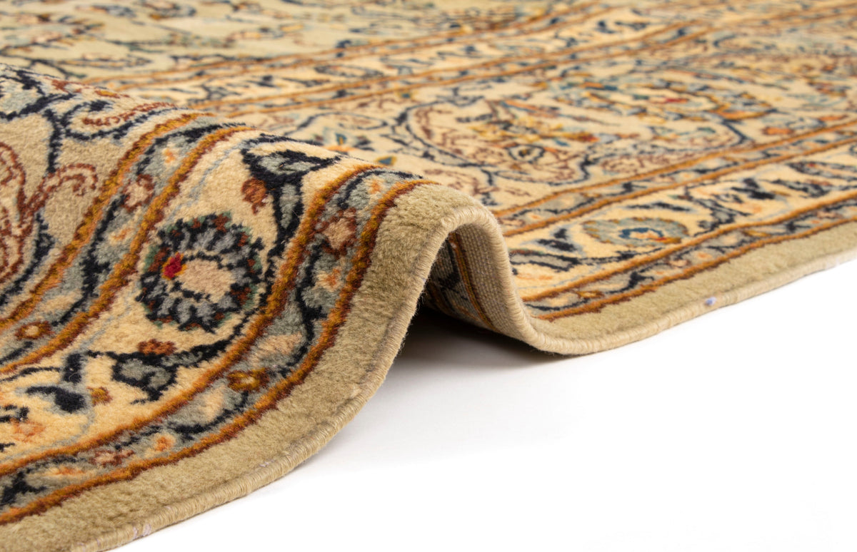 304 x 485 Kashan