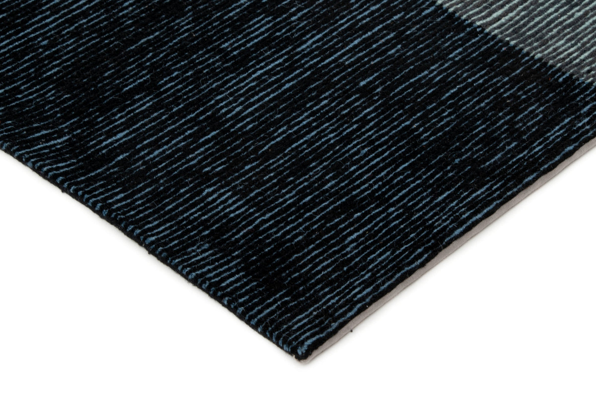 251 x 185 Modern Farona