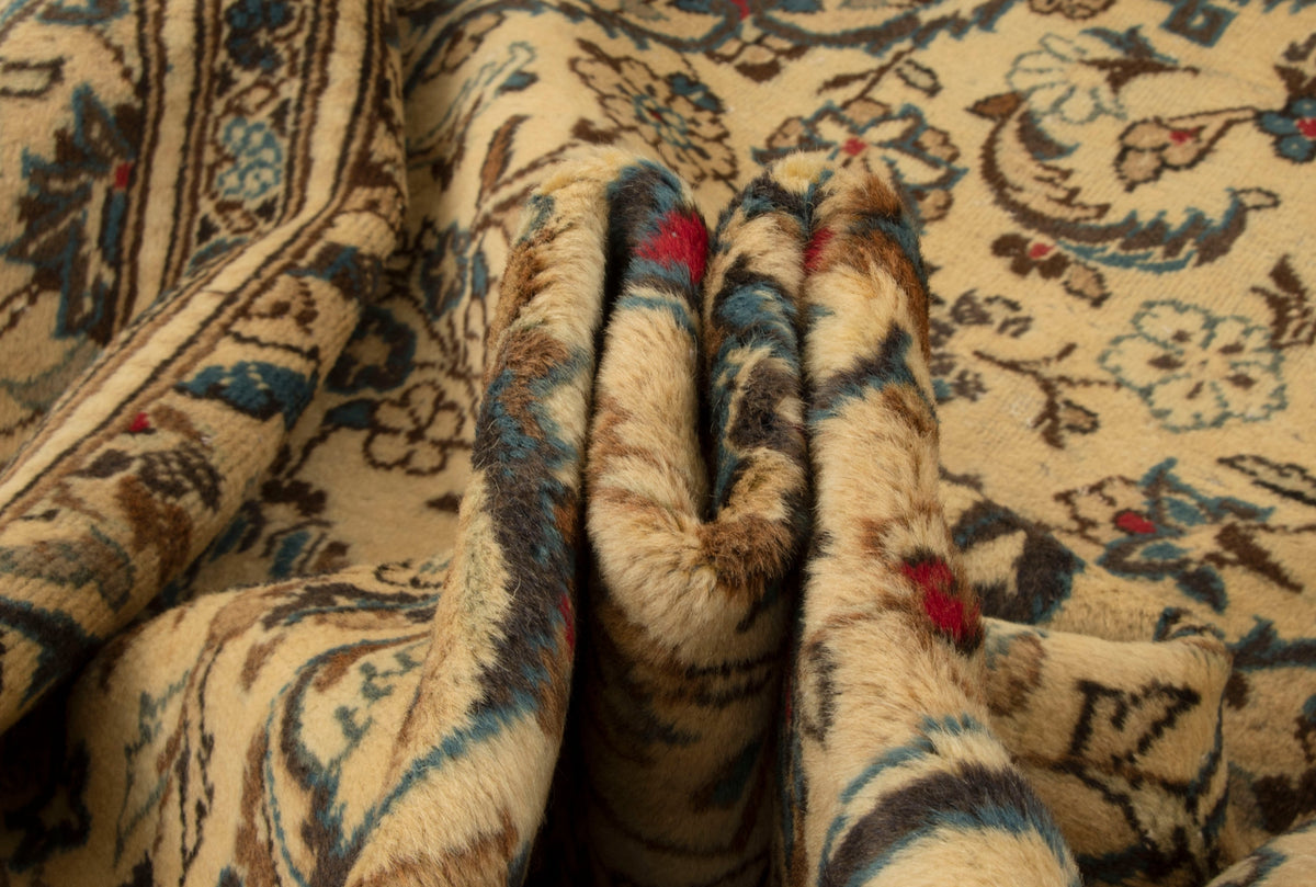 241 x 355 Kashan