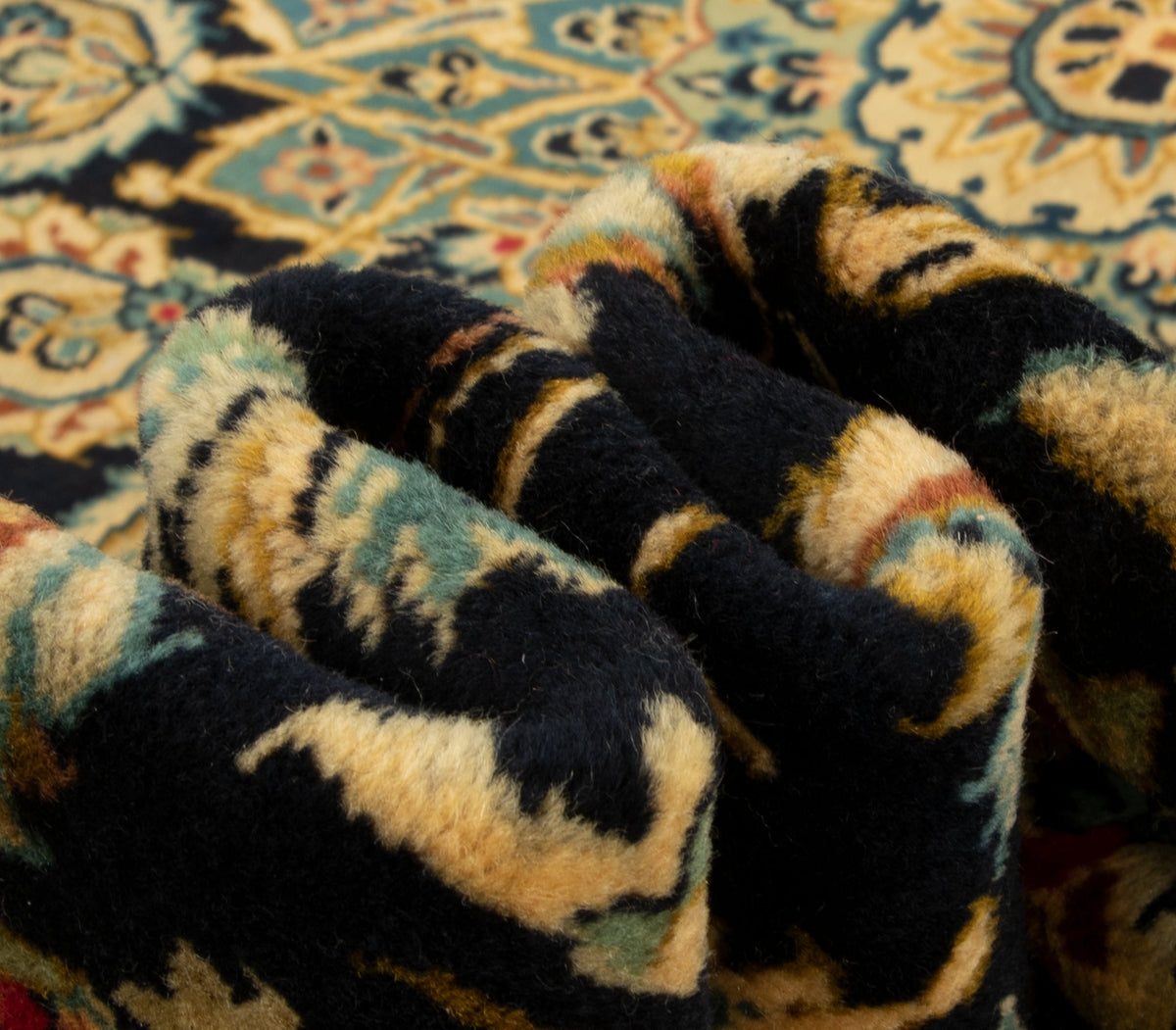 239 x 357 Kashan