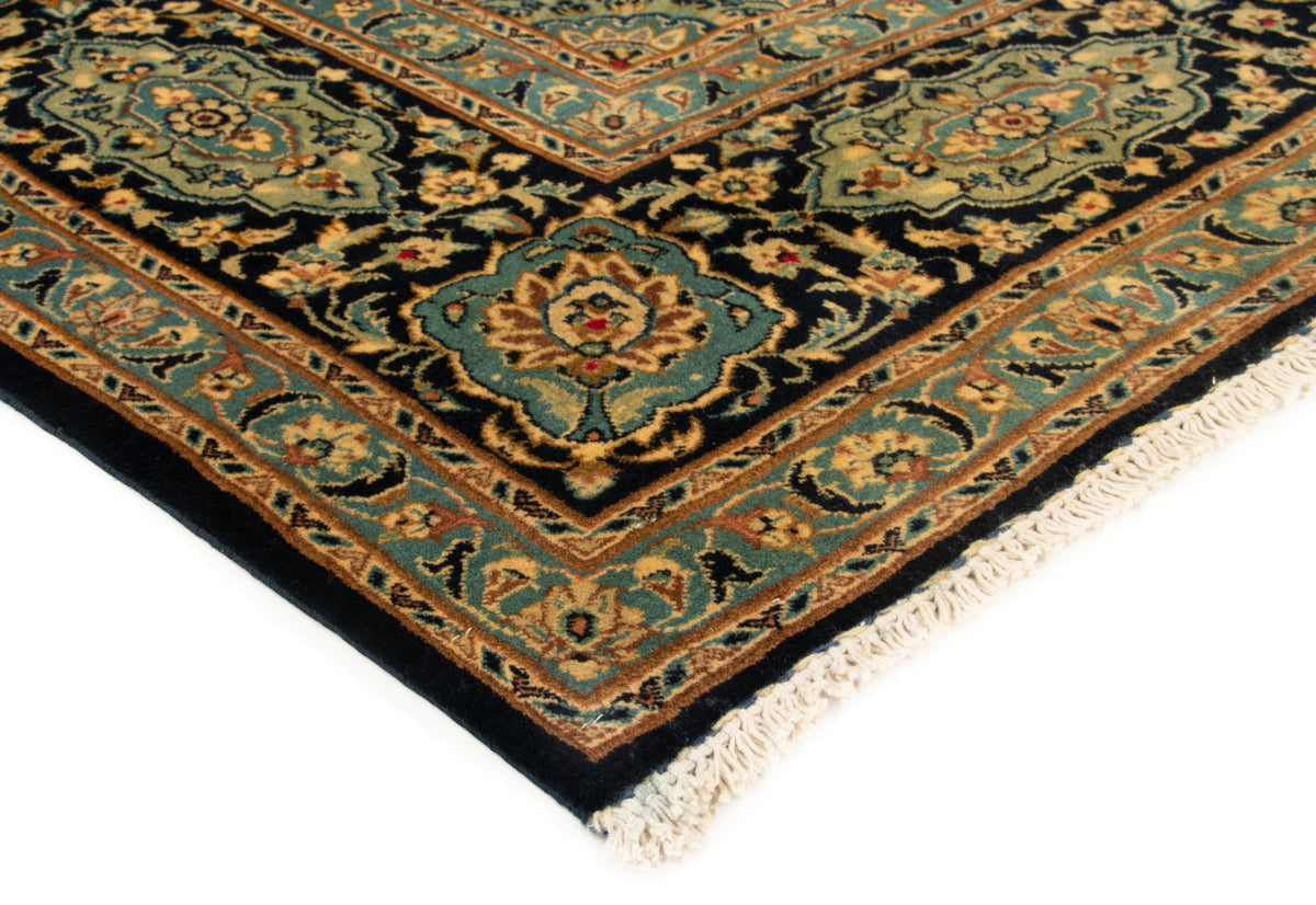 239 x 357 Kashan