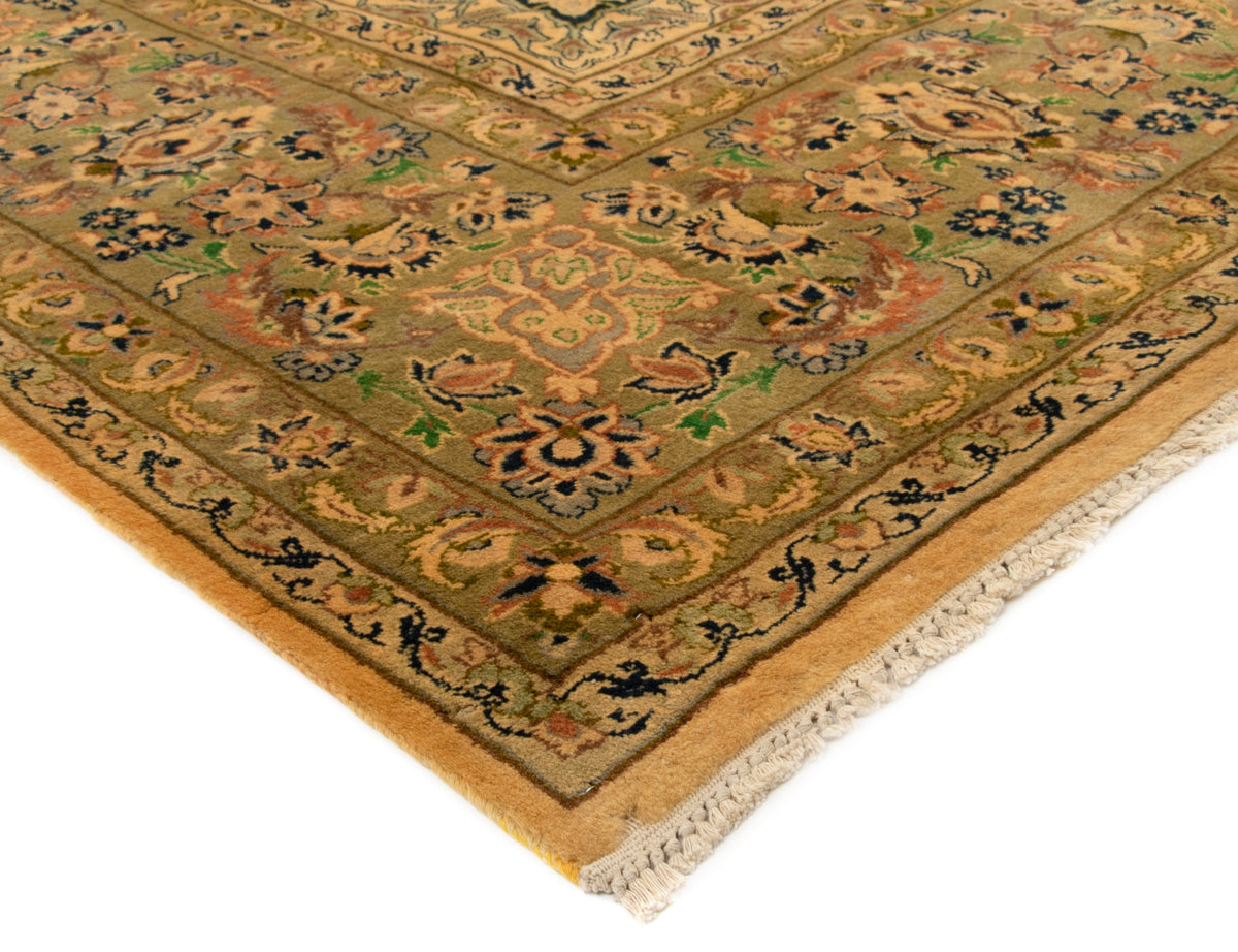 245 x 377 Kashan