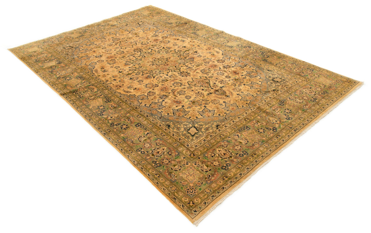 245 x 377 Kashan