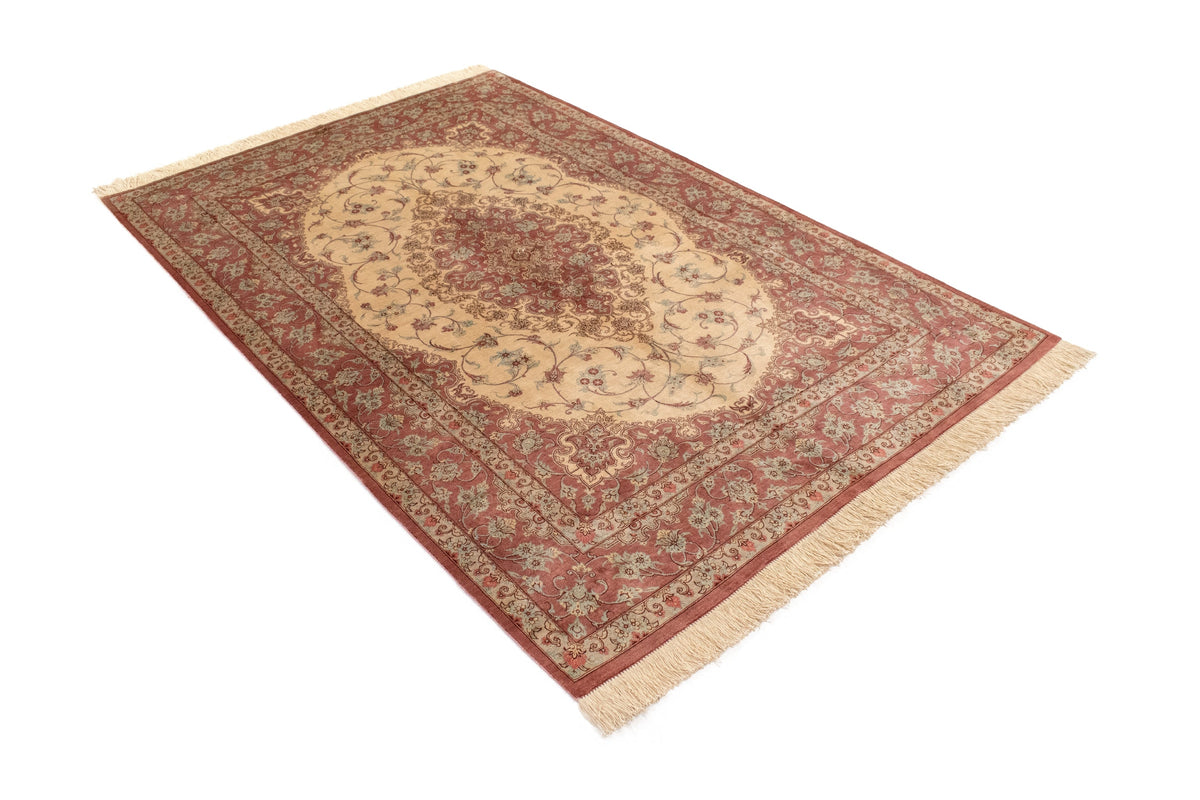 131x202 Ghom Silk