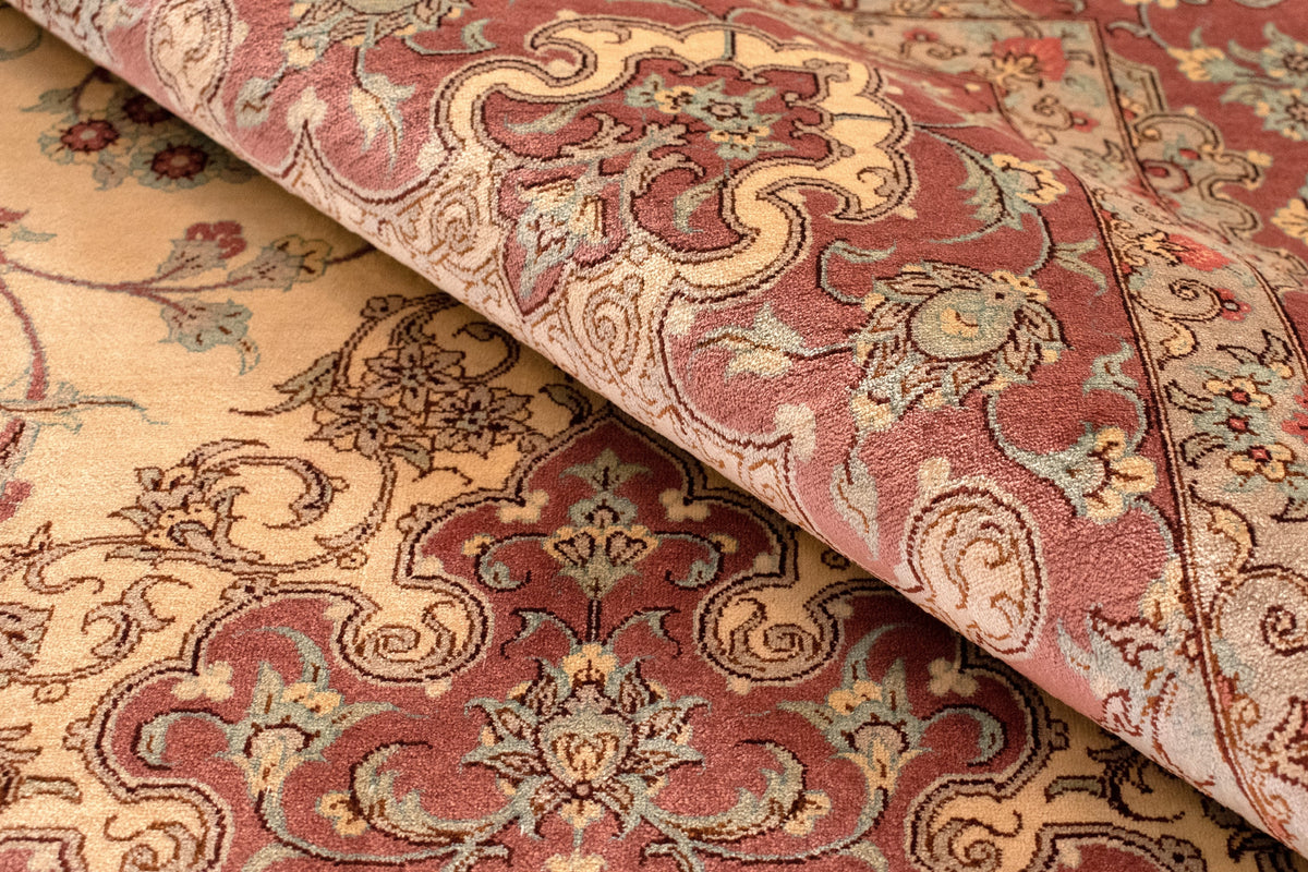 131x202 Ghom Silk
