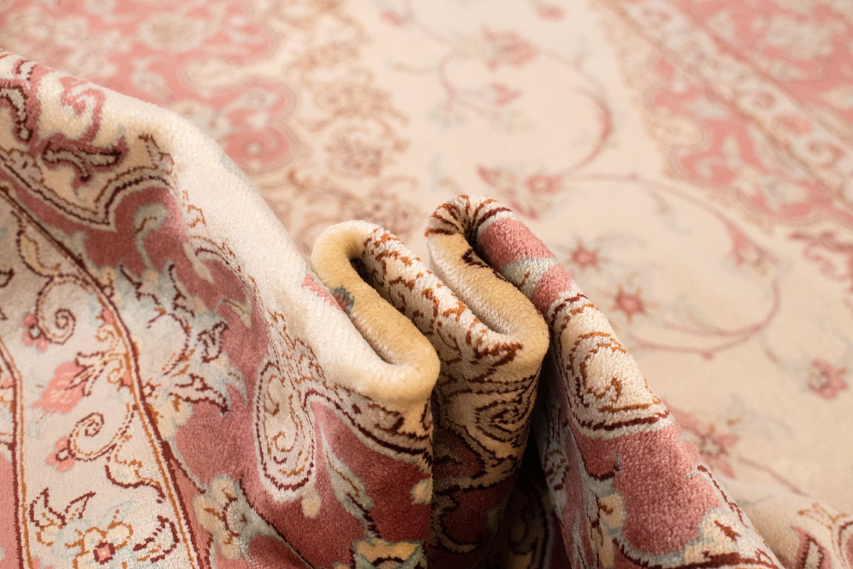 131x202 Ghom Silk