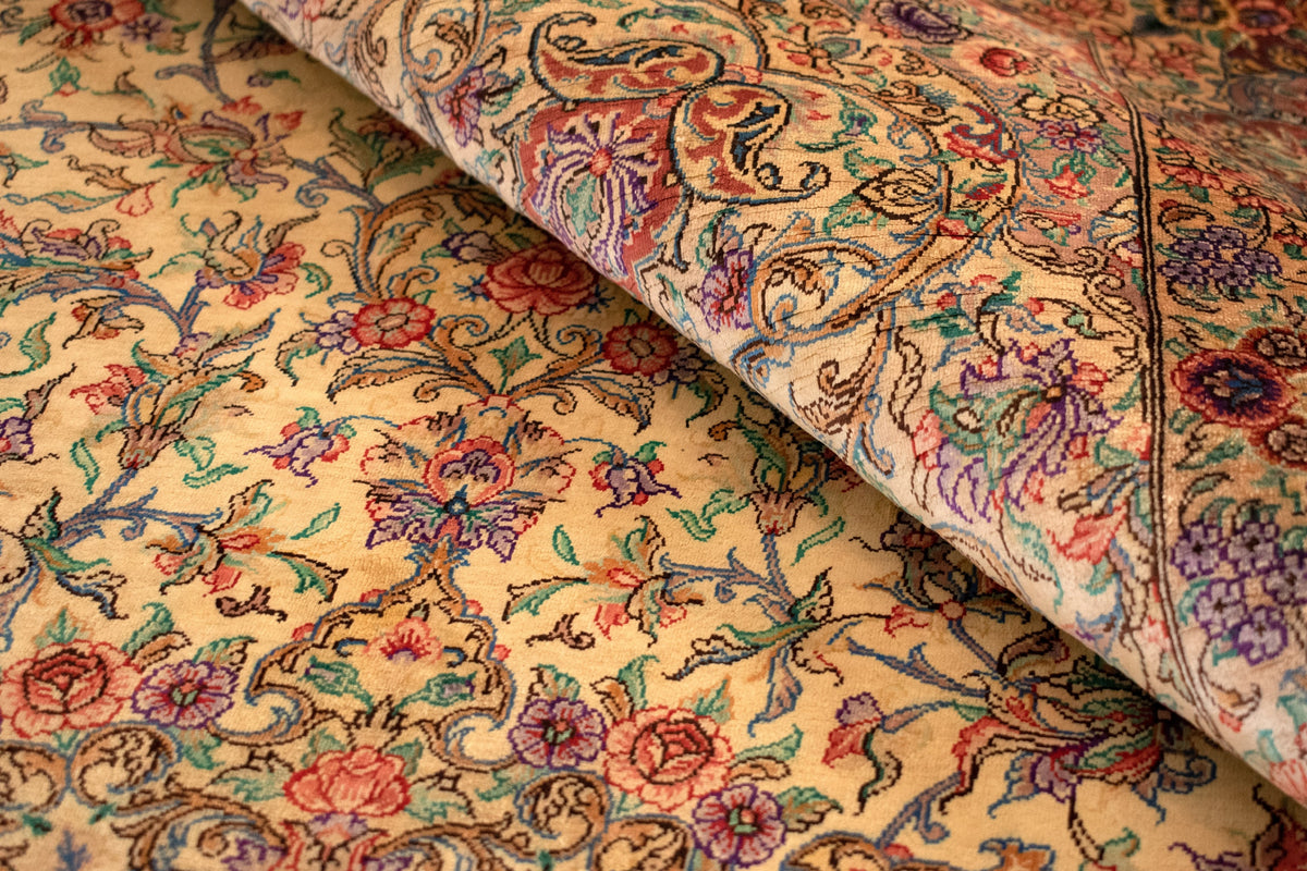 131x198 Ghom Silk