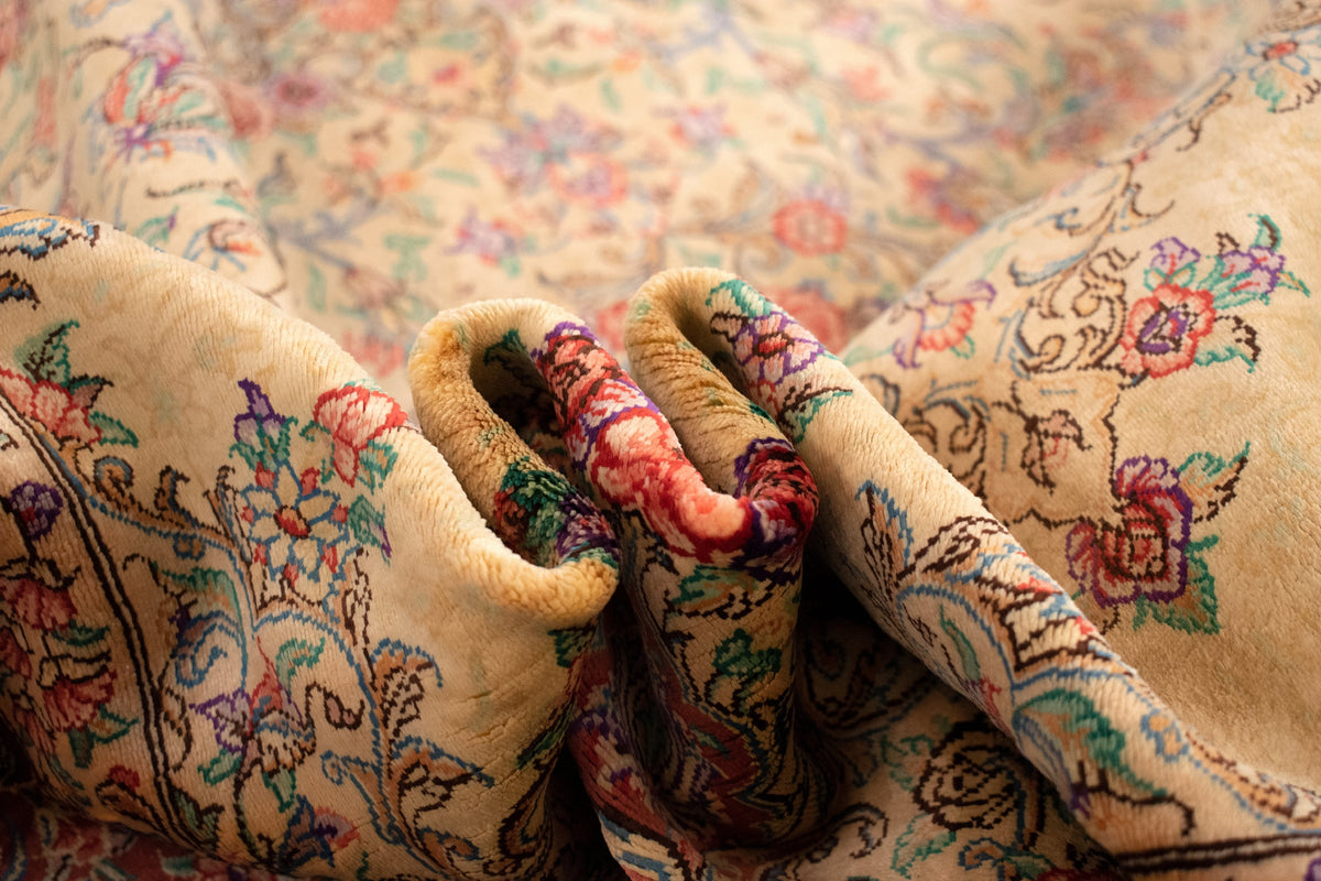131x198 Ghom Silk
