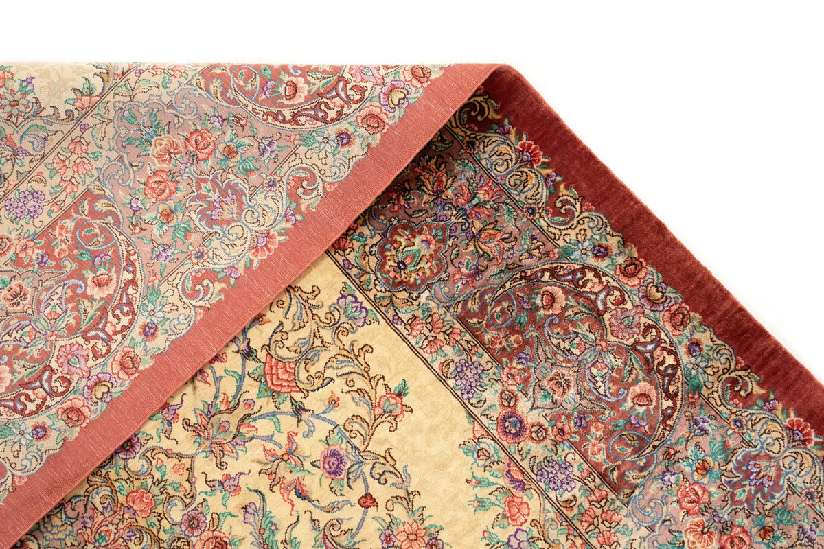 131x198 Ghom Silk