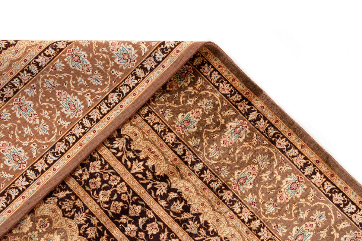 138x203 Ghom Silk