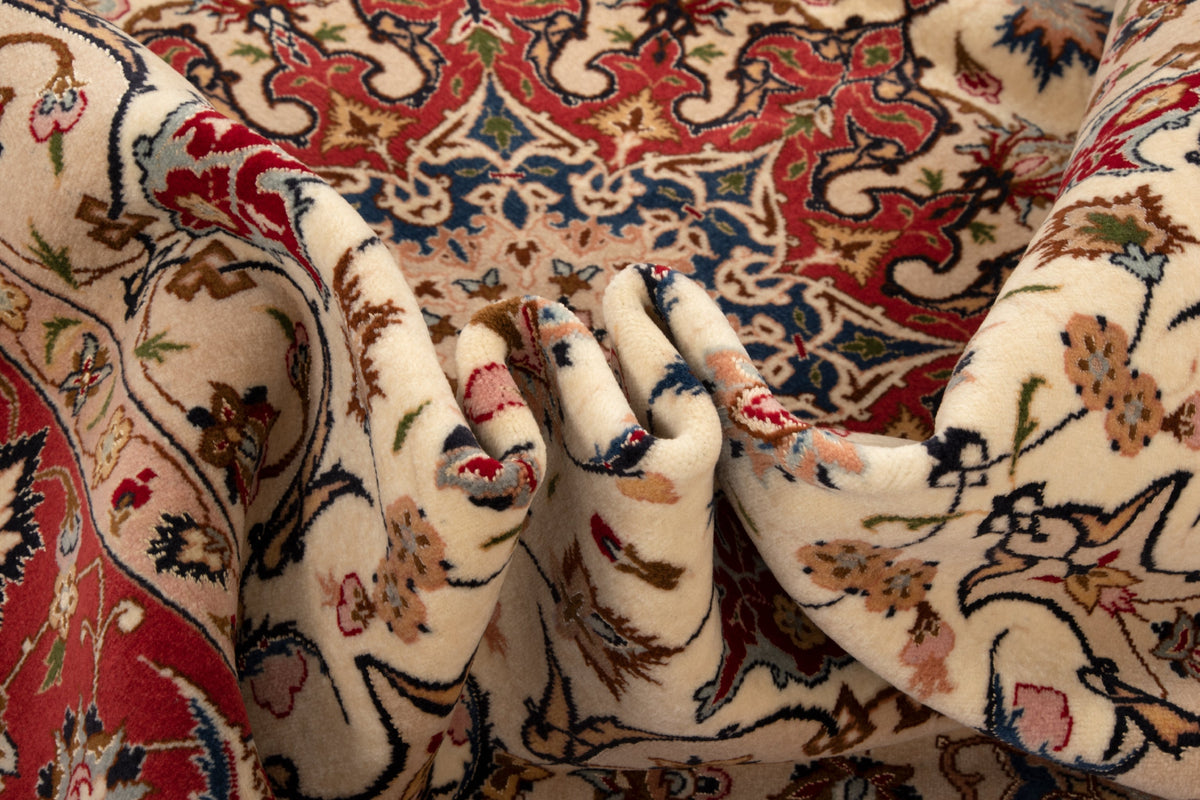196x205 Tabriz con seta