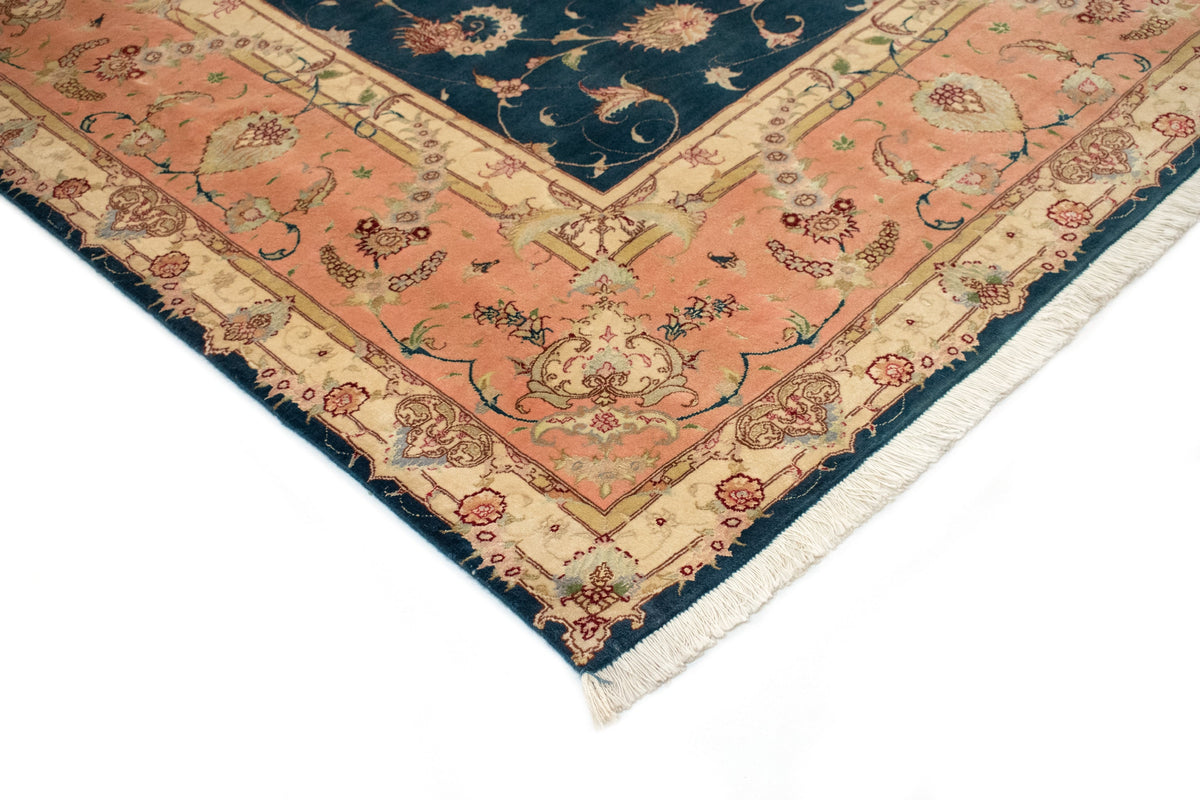 251x295 Tabriz con seta