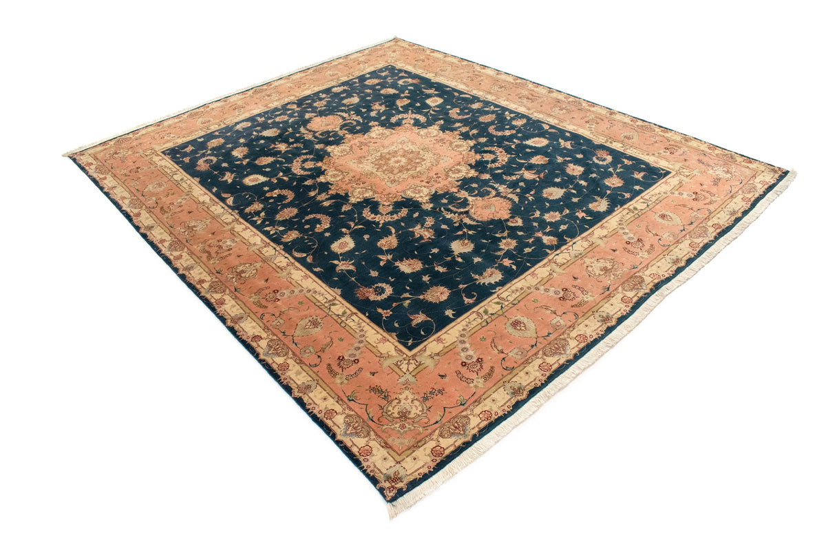251x295 Tabriz con seta