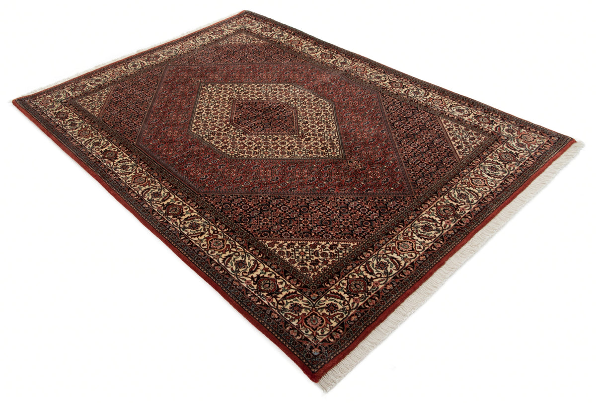 174 x 240 Bidjar mit Seide
