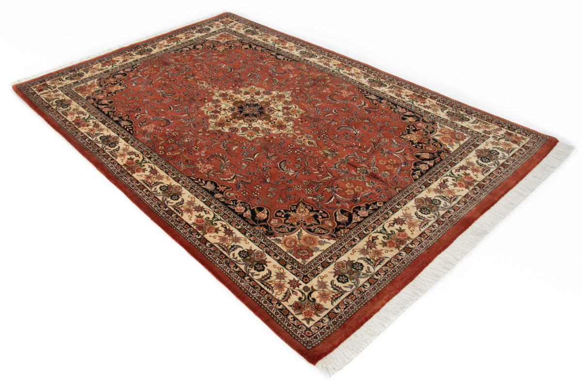 167 x 256 Bidjar mit Seide