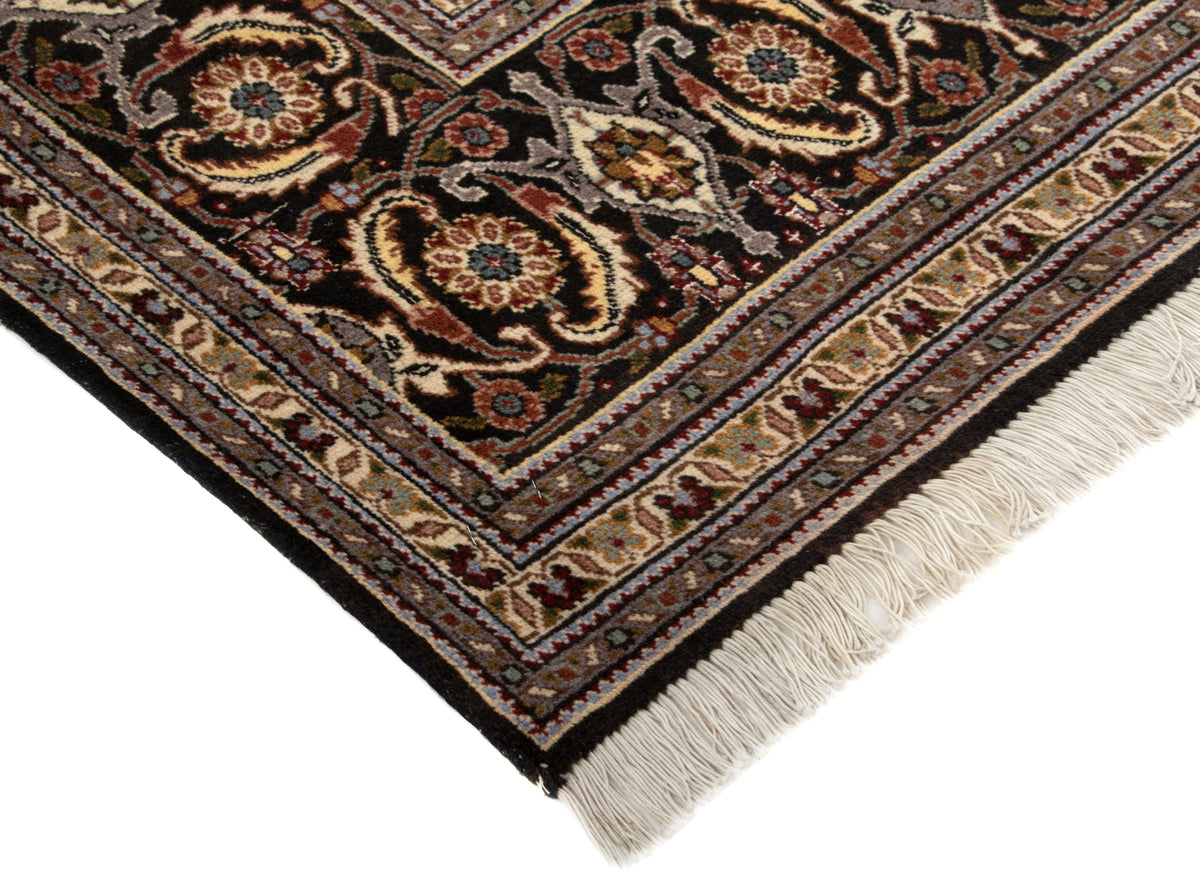 200x300 Tabriz Mahi