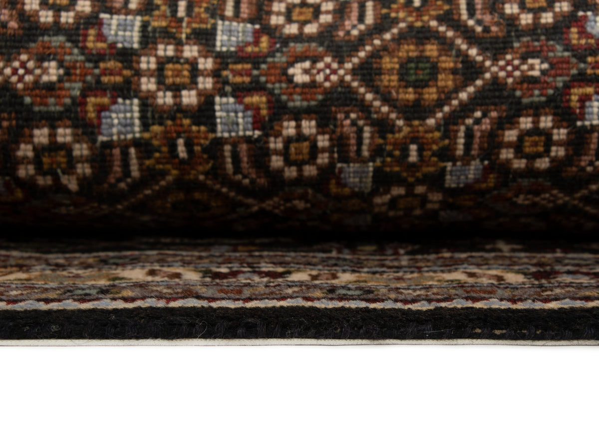 200x300 Tabriz Mahi