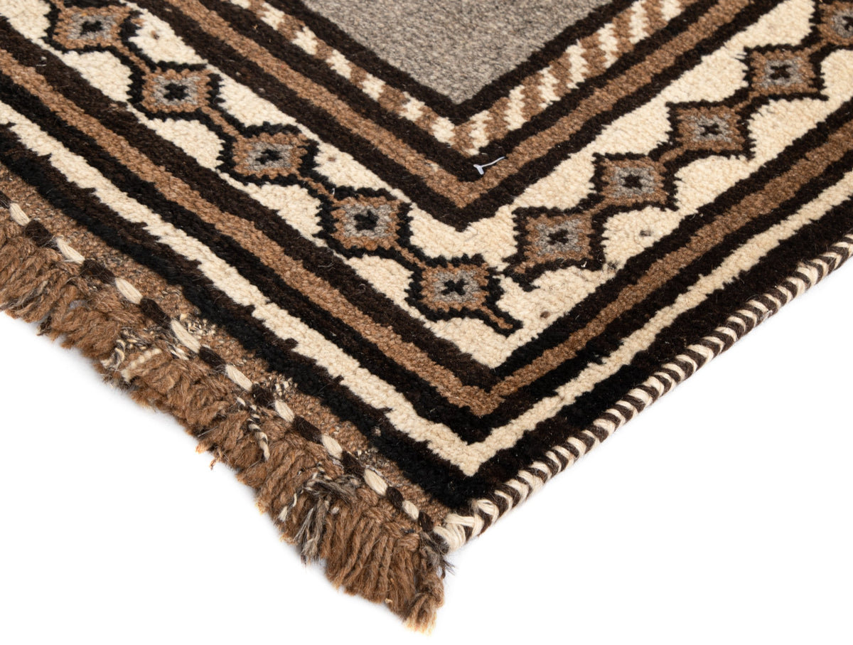 208 x 102  Gabbeh alt