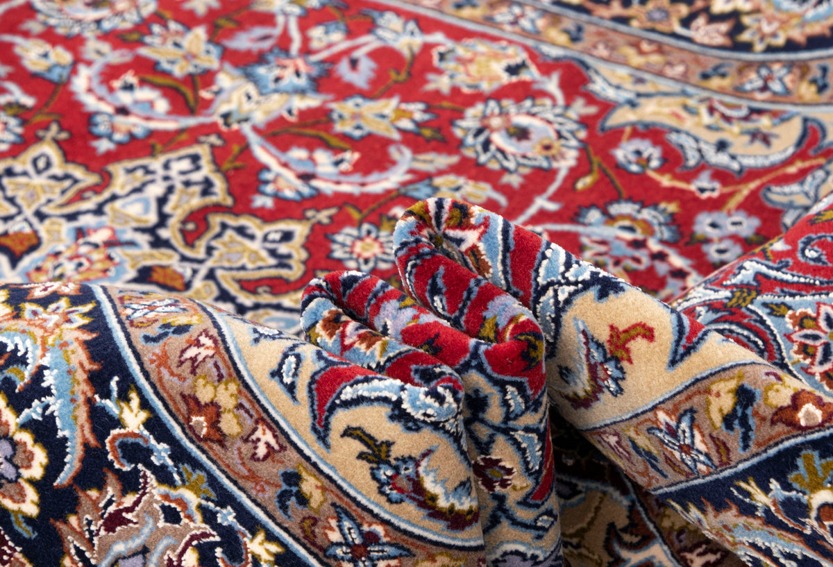 174 x 110  Isfahan