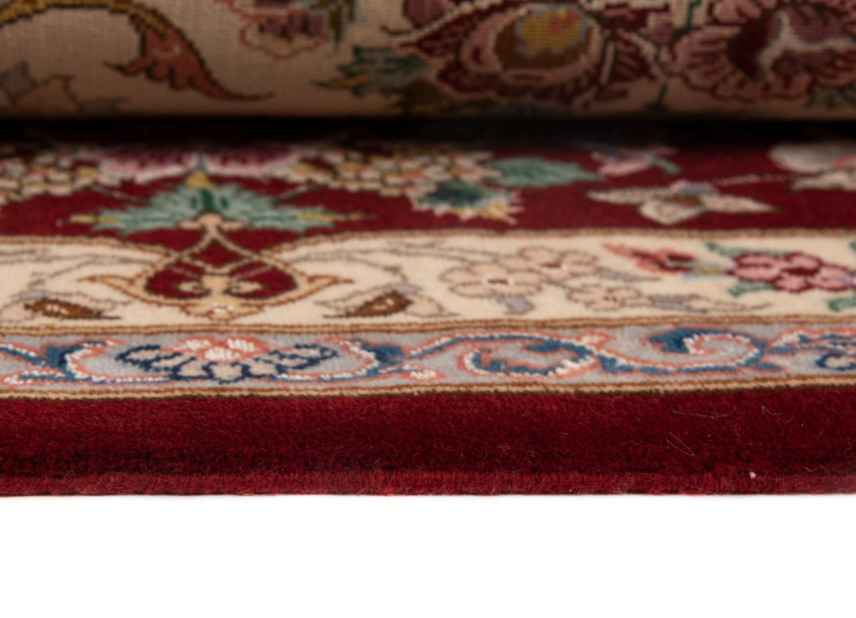 251 x 251  Isfahan