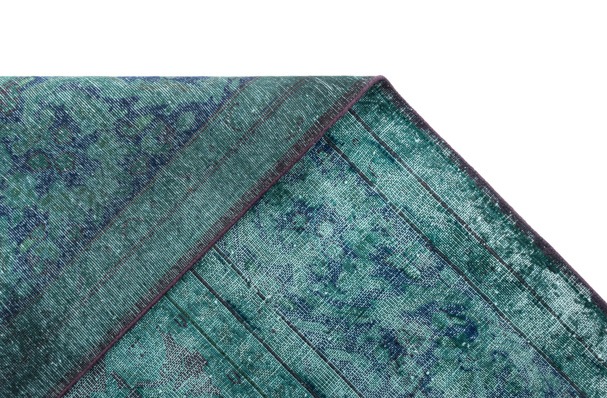 400 x 293 Vintage Royal