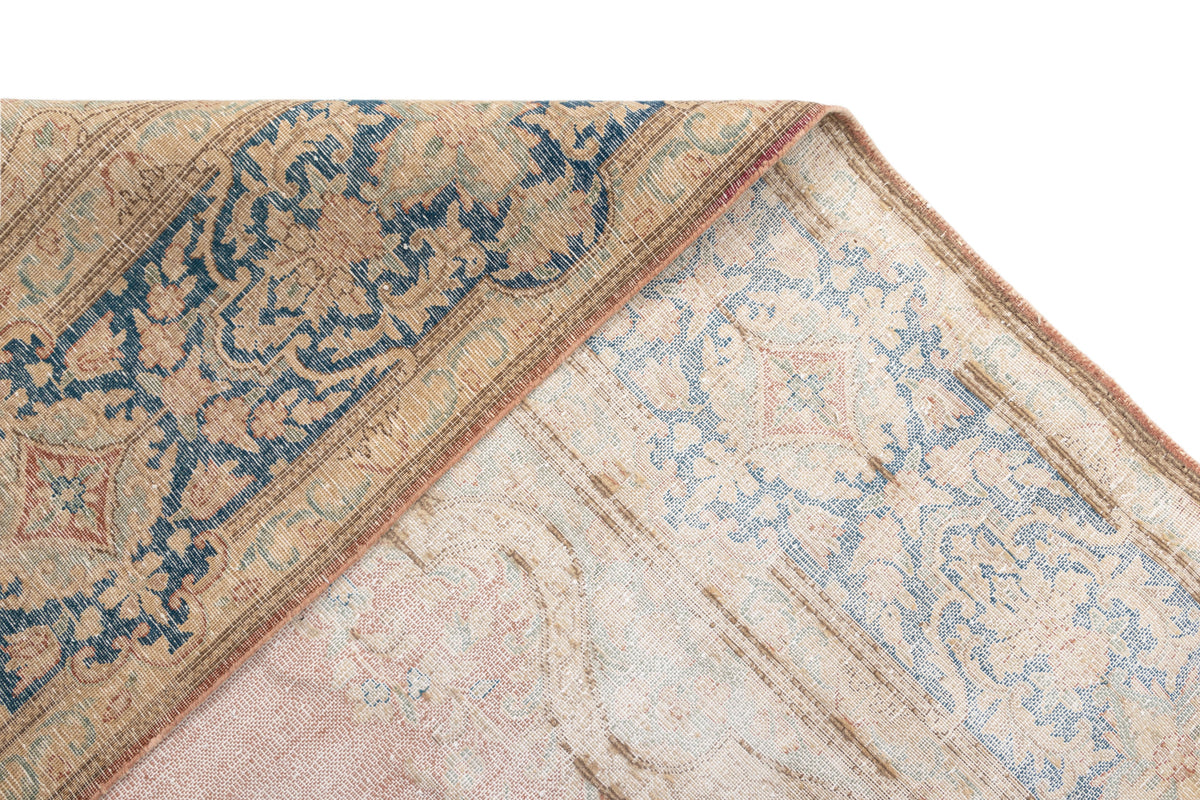 390 x 298 Vintage Royal