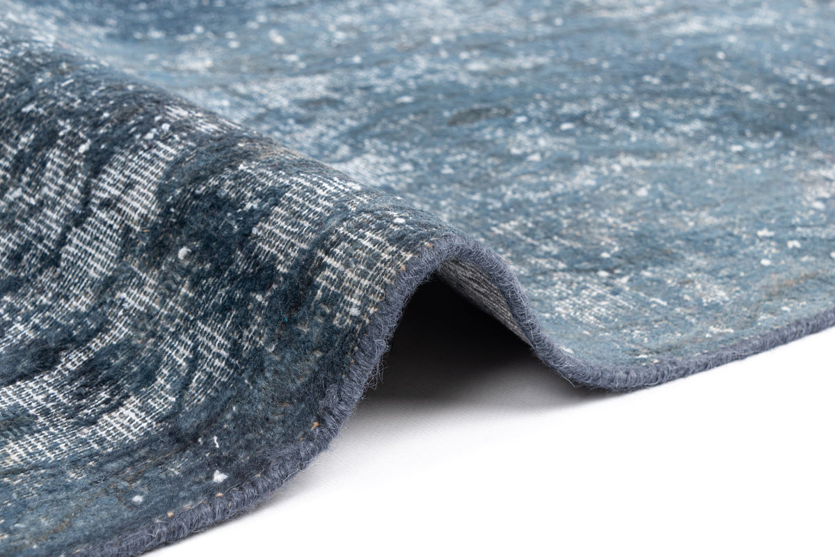 388x289 Vintage Royal
