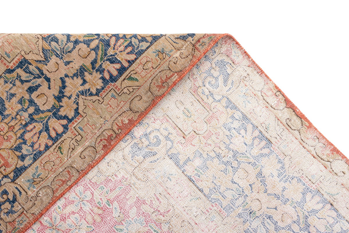 393 x 293 Vintage Royal