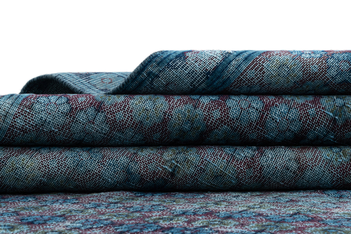 279 x 172 Vintage Royal
