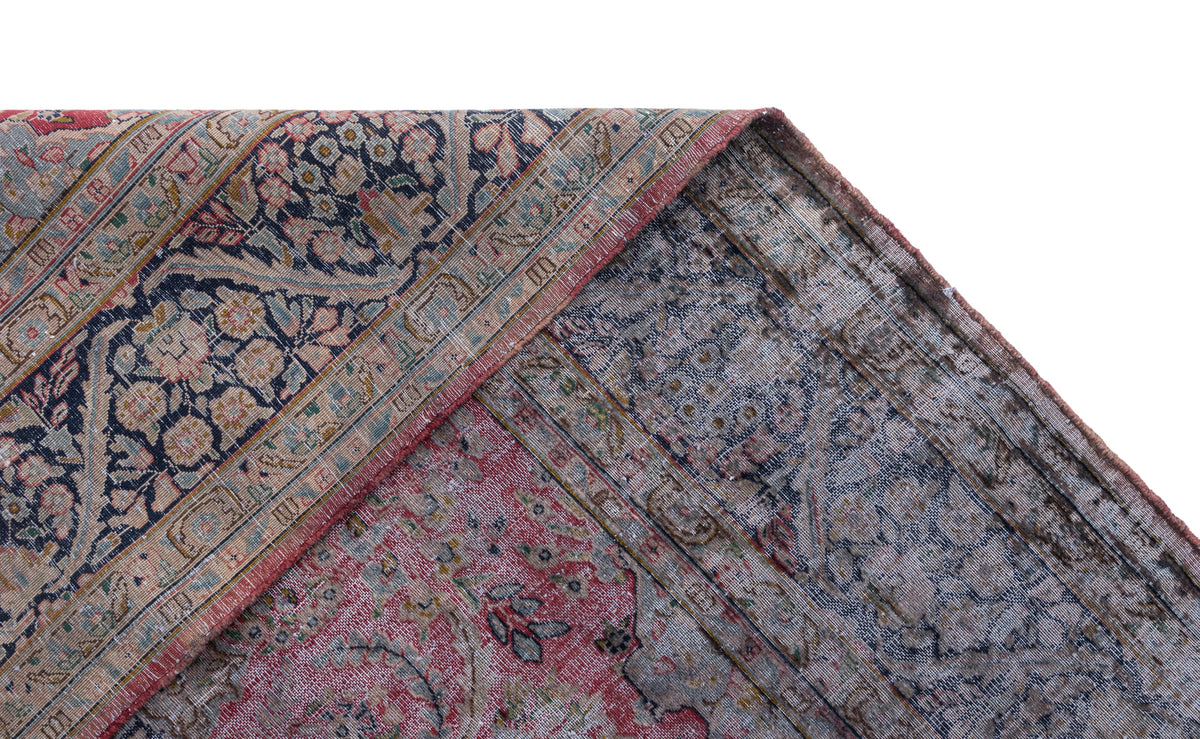 286 x 208 Vintage Royal