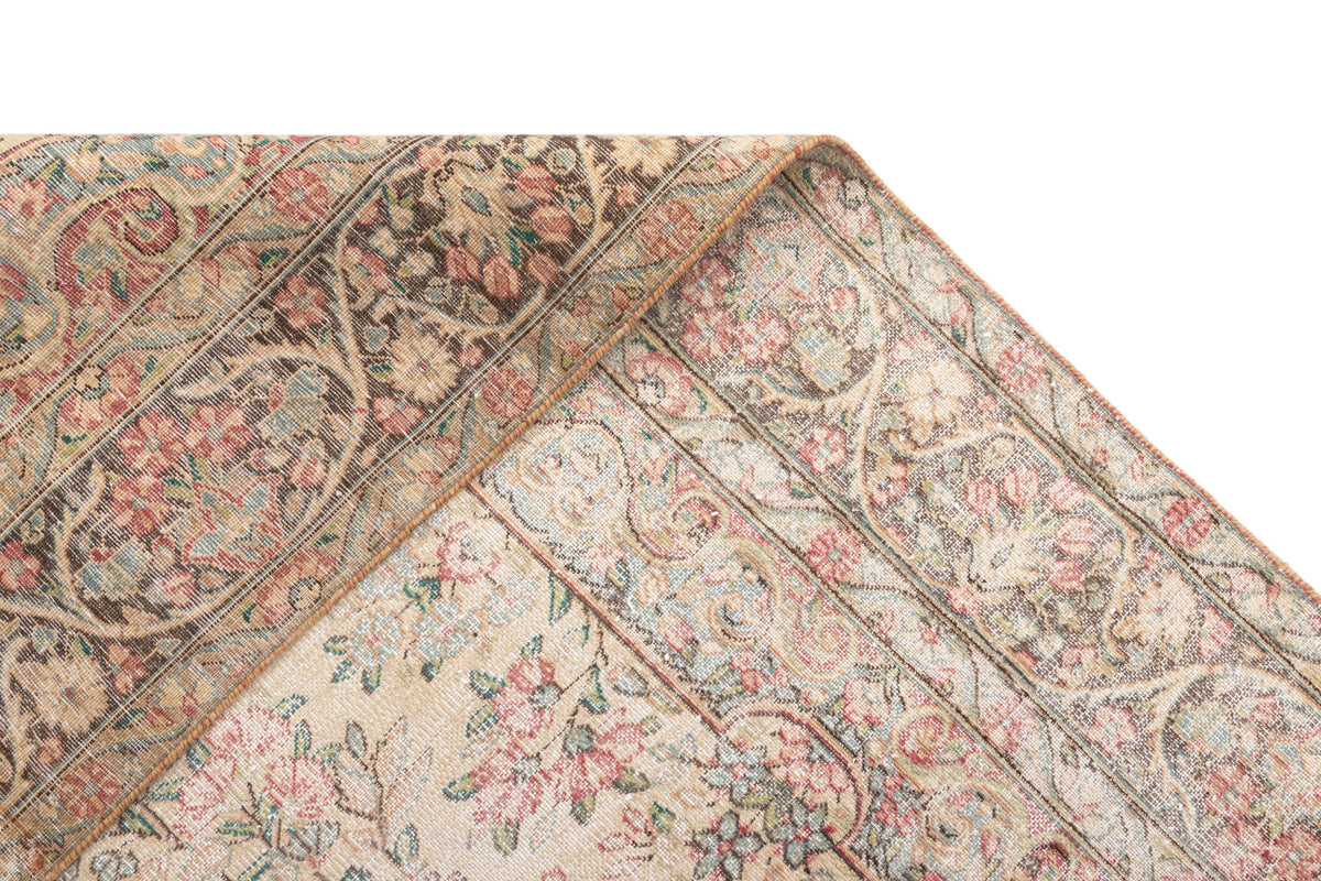 339x238 Vintage Royal