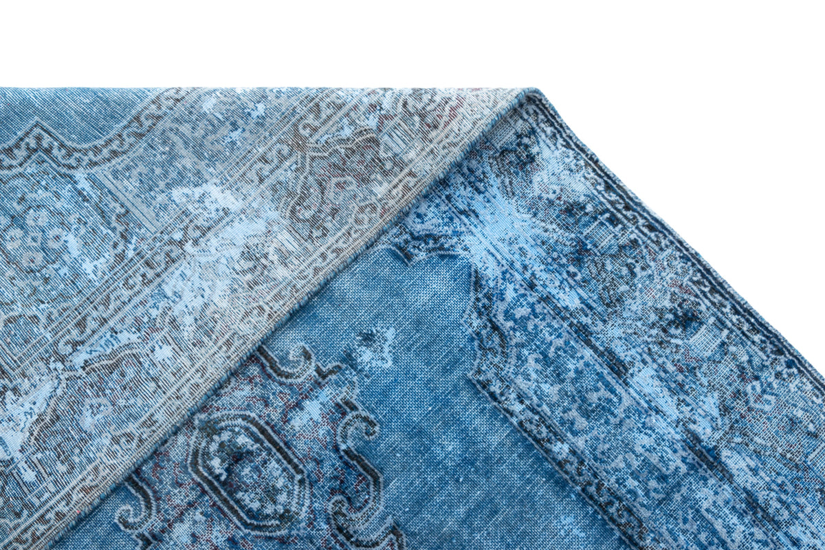 241x138 Vintage Royal