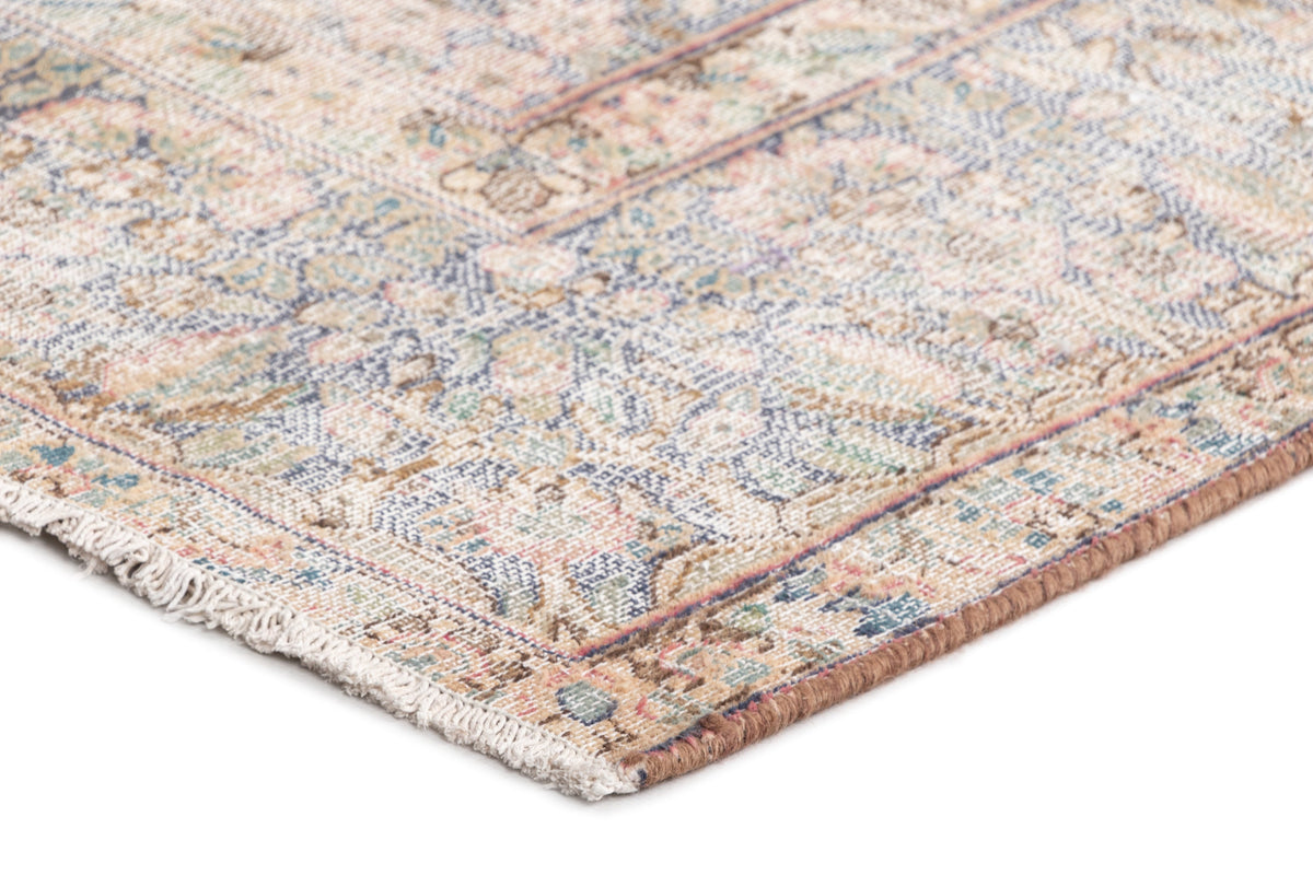 238 x 148 Vintage Royal