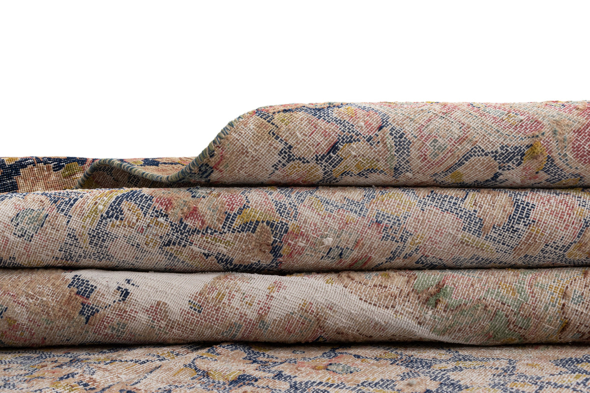 273 x 157 Vintage Royal