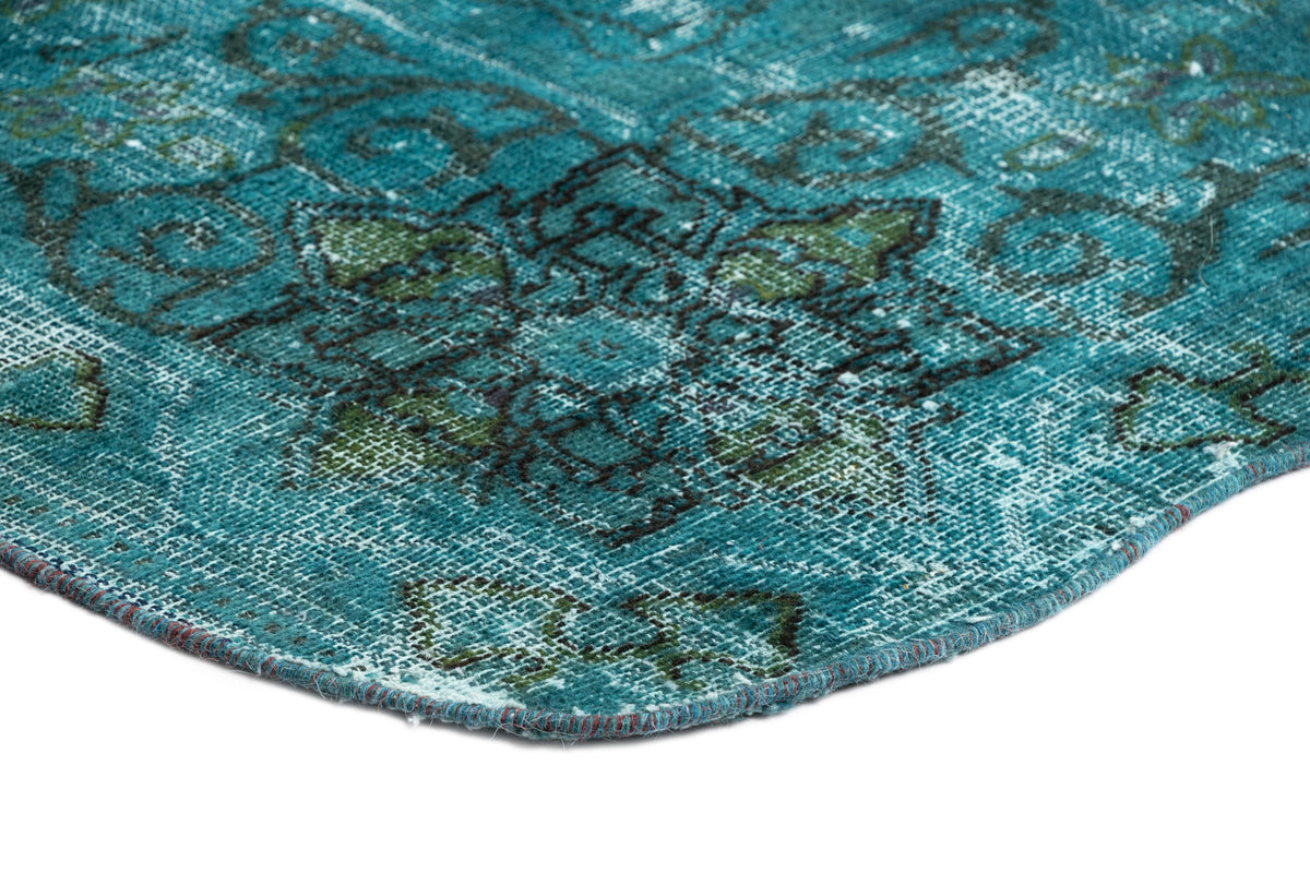 352 x 234 Vintage Royal